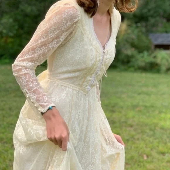 Gunne Sax Romantic Cream Lace Long Dress, S. - Picture 9 of 16